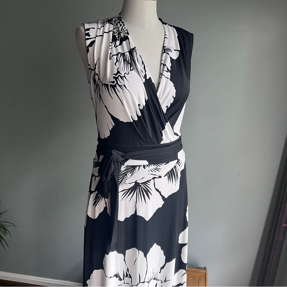 New York & Company stretch black and white floral print maxi dress size small - Picture 4 of 10